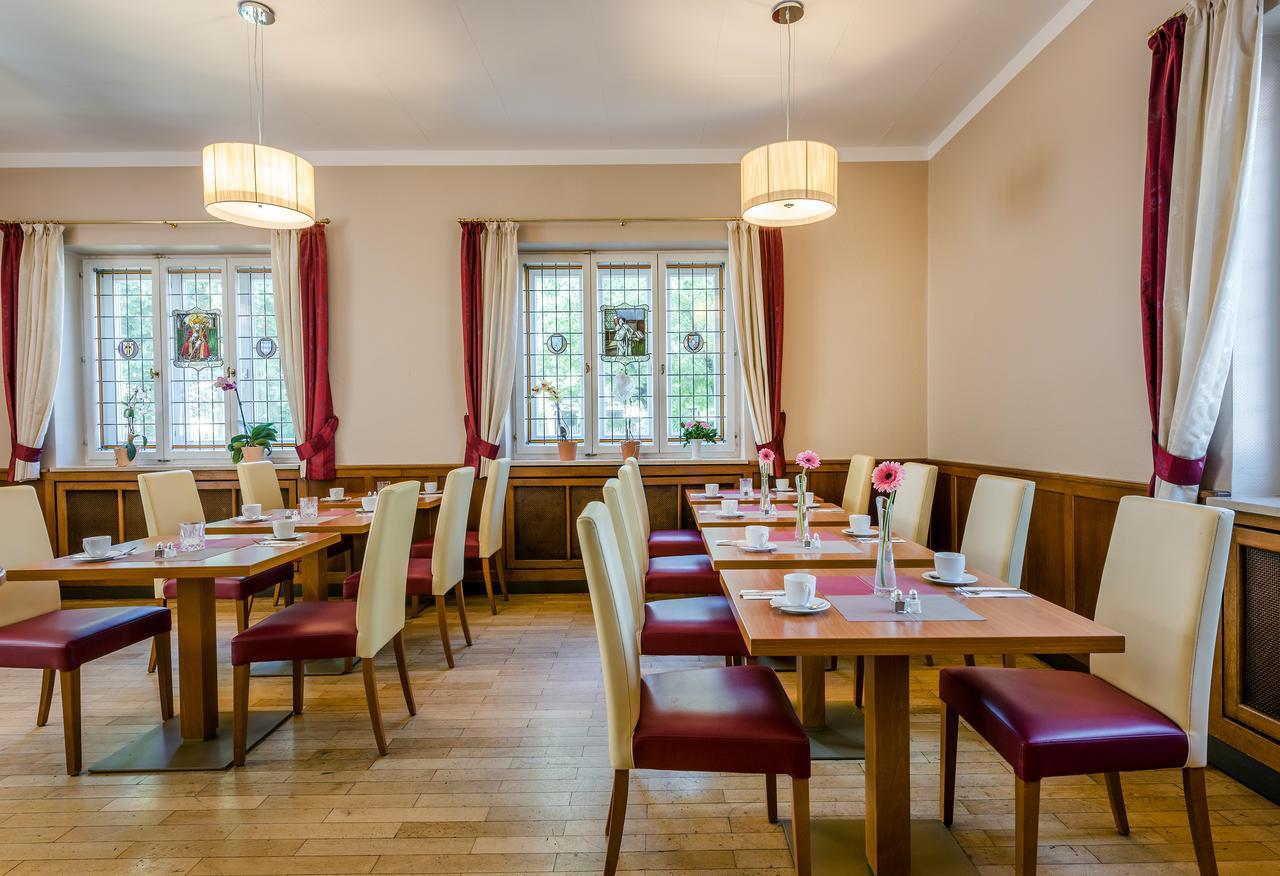 Laimer Hof Am Schloss Nymphenburg Мюнхен Екстериор снимка